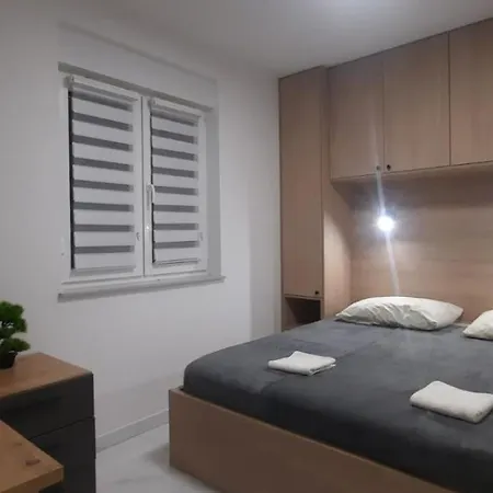 Sunny Island Apartamento Povljana