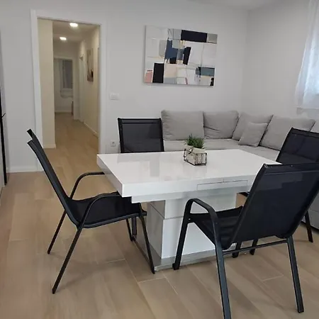 Sunny Island Apartamento Povljana